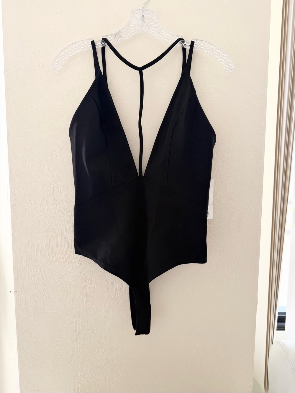 Tobi Black Plunge V-Neck Double-Strap Bodysuit L NWT